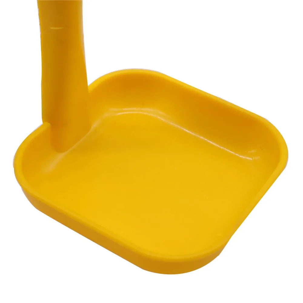 Poultry Feeding Chicken Nipple Fitting Yellow Plastic Cups Pick Poultry Drinking Water Equipment 25mm Pipe Diameter